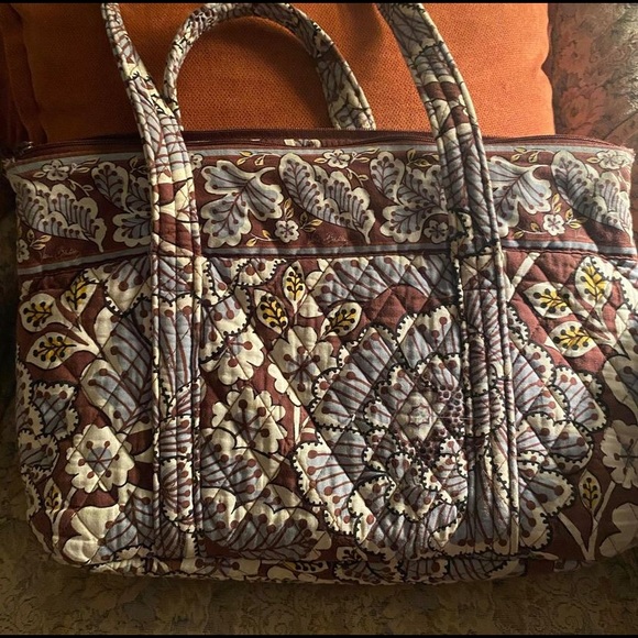 Vera Bradley Tote - Picture 2 of 4